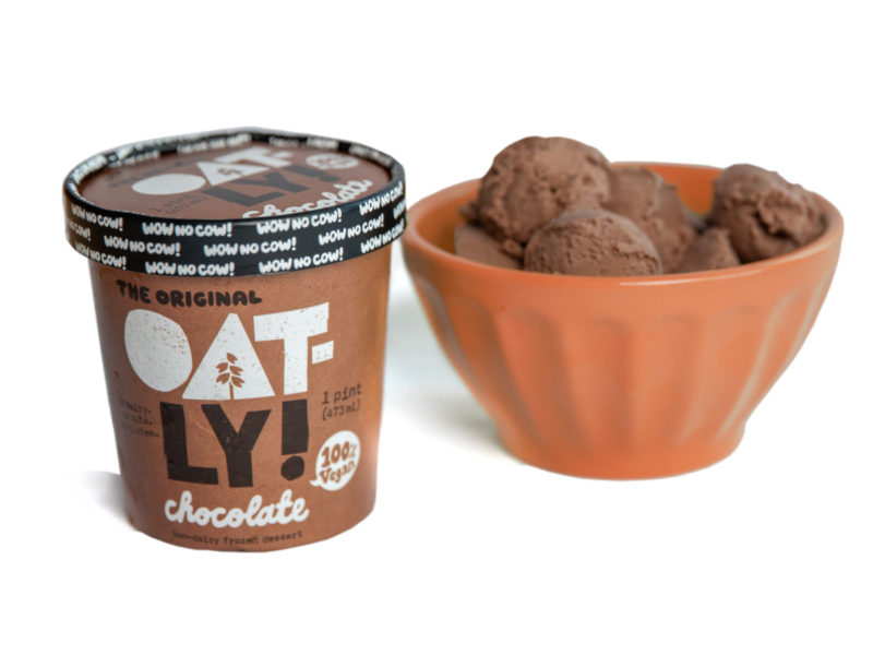 A carton and bowl of Oatly chocolate ice cream
